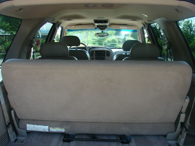 2002 Lincoln Navigator Ram 3500 Diesel 2-WD