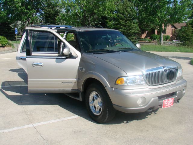 2002 Lincoln Navigator Ram 3500 Diesel 2-WD