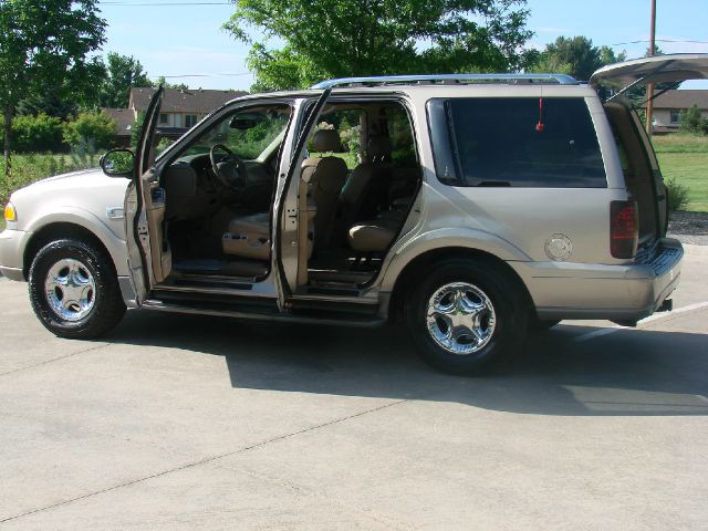 2002 Lincoln Navigator Ram 3500 Diesel 2-WD