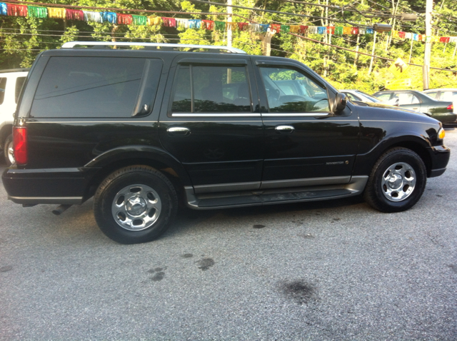 2002 Lincoln Navigator Ram 3500 Diesel 2-WD