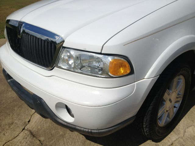 2002 Lincoln Navigator Unknown