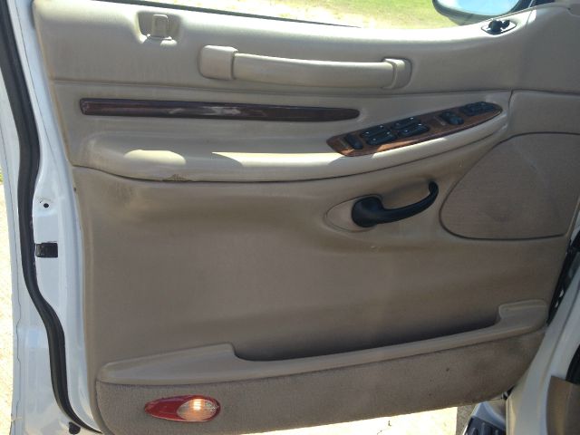 2002 Lincoln Navigator Unknown