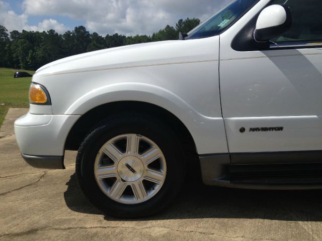2002 Lincoln Navigator Unknown