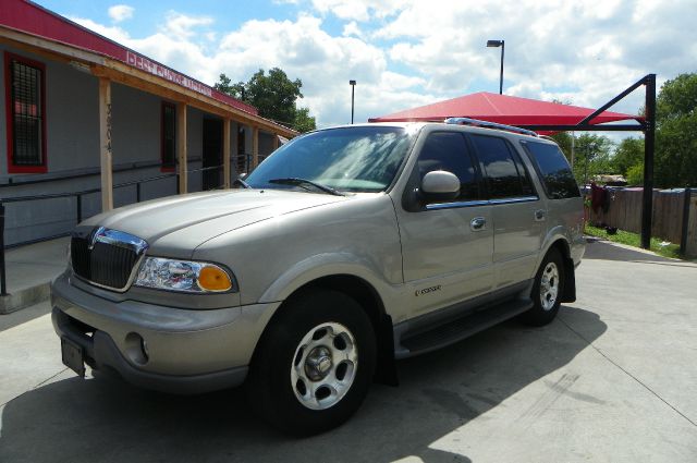 2002 Lincoln Navigator Ram 3500 Diesel 2-WD