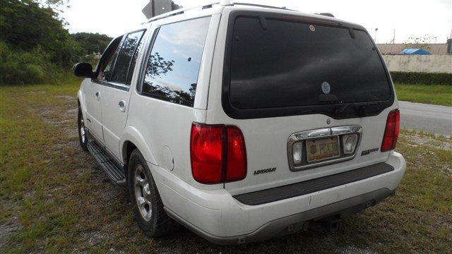 2002 Lincoln Navigator Unknown