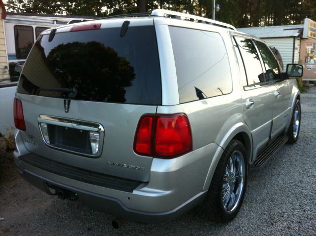 2003 Lincoln Navigator 2dr Coupe Convertible