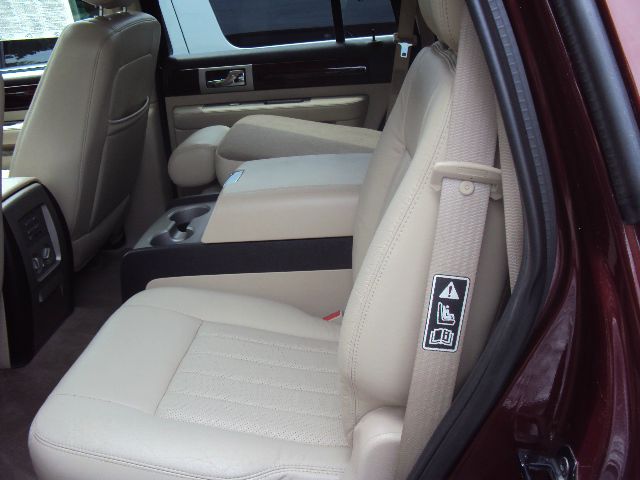 2003 Lincoln Navigator 2.8 Avant Quattro AWD