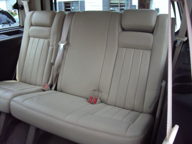 2003 Lincoln Navigator 2.8 Avant Quattro AWD