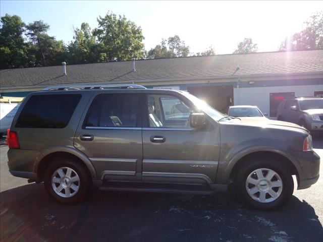 2003 Lincoln Navigator GLS PZEV