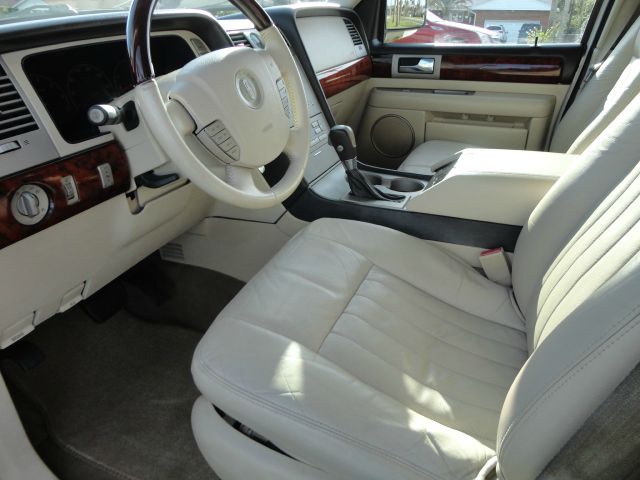 2003 Lincoln Navigator 1500 HD LT
