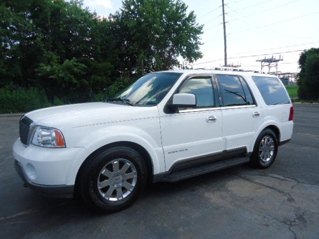 2003 Lincoln Navigator R25