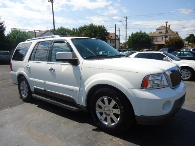 2003 Lincoln Navigator R25