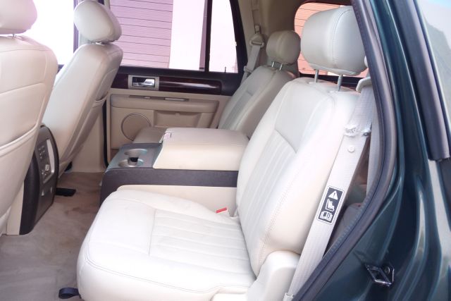 2003 Lincoln Navigator Sport W/navigation