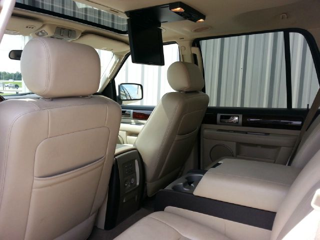 2003 Lincoln Navigator 2dr Coupe Convertible