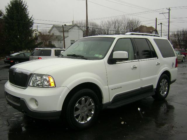 2003 Lincoln Navigator R25