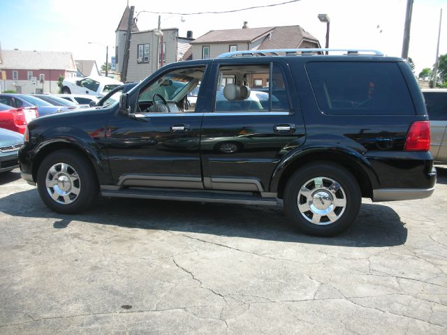 2004 Lincoln Navigator 2dr Coupe Convertible