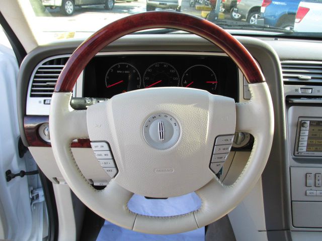 2004 Lincoln Navigator Sport W/navigation