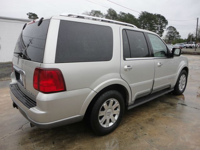 2004 Lincoln Navigator Unknown