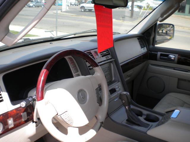 2004 Lincoln Navigator 2dr Coupe Convertible