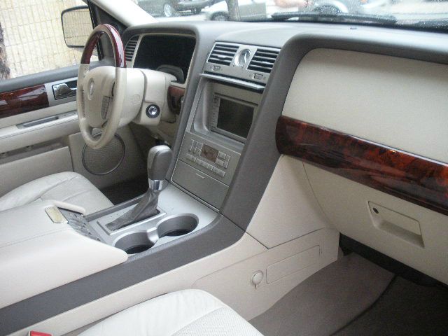2004 Lincoln Navigator Sport W/navigation