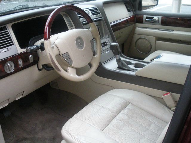 2004 Lincoln Navigator Sport W/navigation
