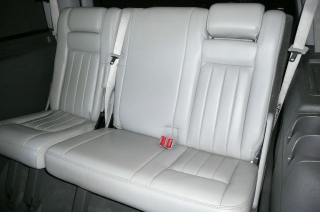 2004 Lincoln Navigator 2dr Coupe Convertible