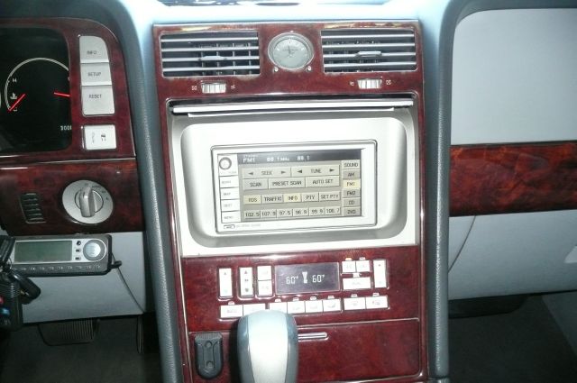 2004 Lincoln Navigator 2dr Coupe Convertible