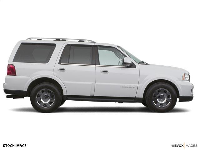 2005 Lincoln Navigator Coupe