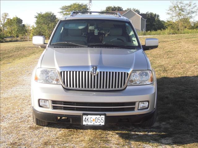 2005 Lincoln Navigator SLT 25