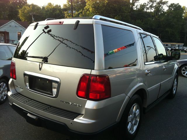 2005 Lincoln Navigator 1500 HD LT