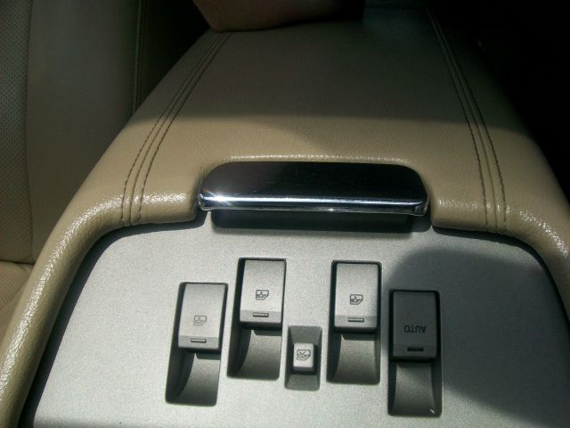 2005 Lincoln Navigator 2dr Coupe Convertible