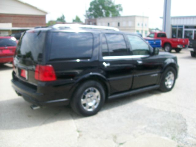 2005 Lincoln Navigator 2dr Coupe Convertible