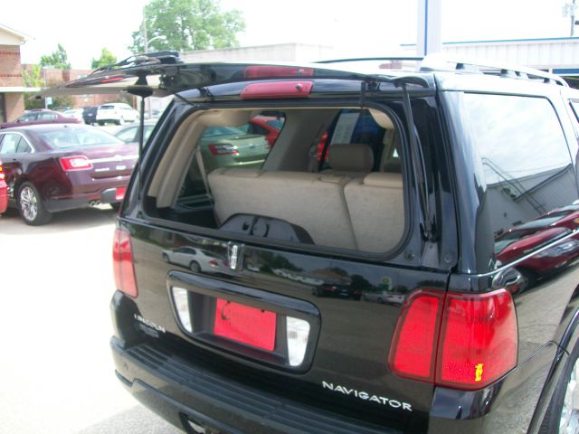 2005 Lincoln Navigator 2dr Coupe Convertible