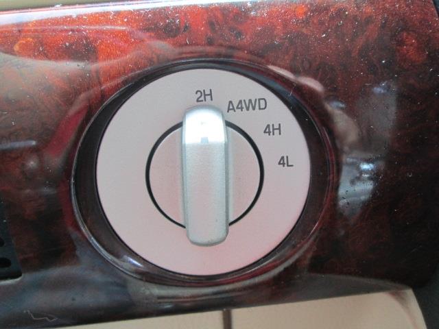 2005 Lincoln Navigator 4DR LS AWD