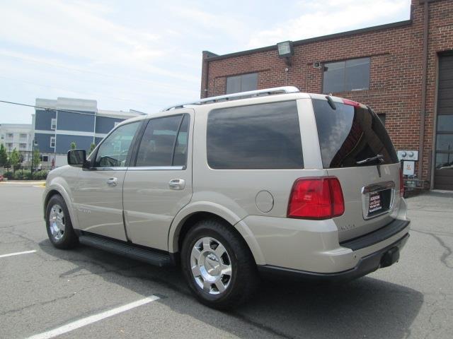 2005 Lincoln Navigator 4DR LS AWD