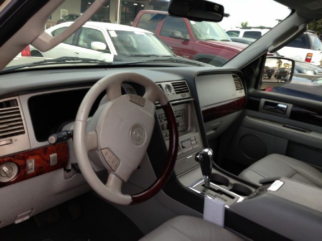 2006 Lincoln Navigator Unknown