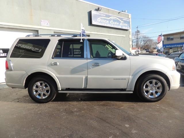 2006 Lincoln Navigator Coupe