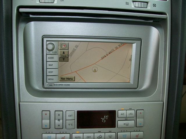 2006 Lincoln Navigator 2WD 4dr V6 SE SUV