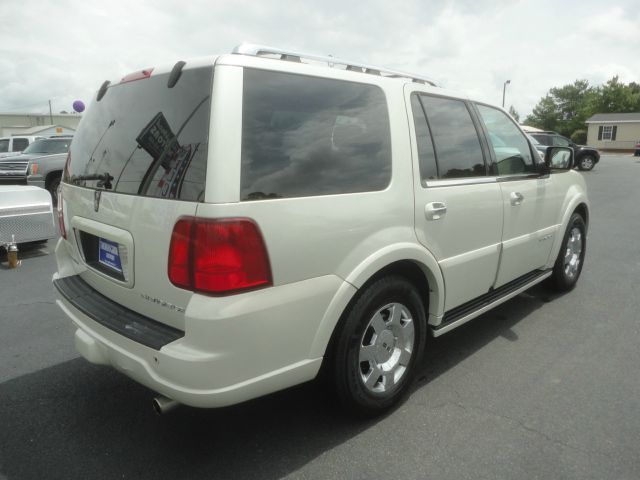 2006 Lincoln Navigator Unknown