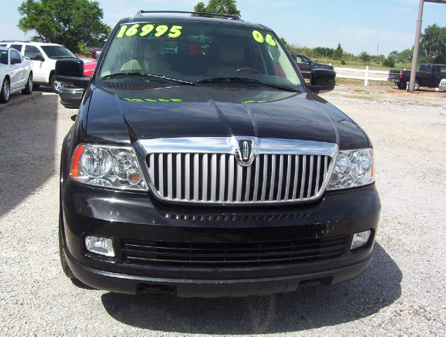 2006 Lincoln Navigator Ram 3500 Diesel 2-WD