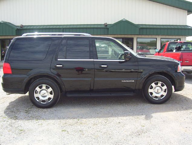 2006 Lincoln Navigator Ram 3500 Diesel 2-WD