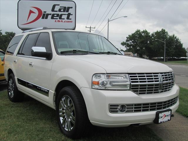 2007 Lincoln Navigator LX FWD Sedan