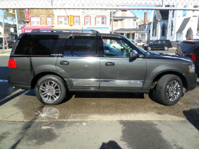 2007 Lincoln Navigator 3.0si Coupe
