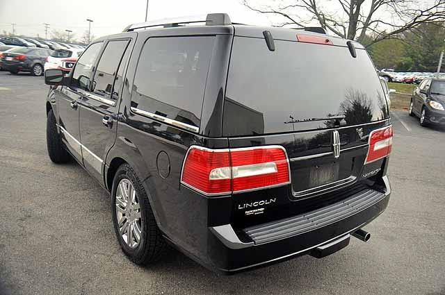 2007 Lincoln Navigator GLS PZEV