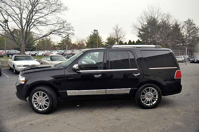 2007 Lincoln Navigator GLS PZEV