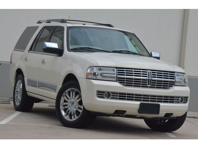 2007 Lincoln Navigator Ram 3500 Diesel 2-WD