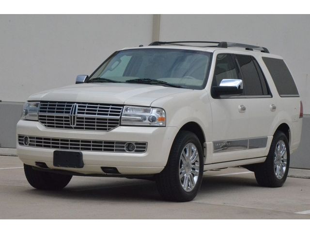2007 Lincoln Navigator Ram 3500 Diesel 2-WD