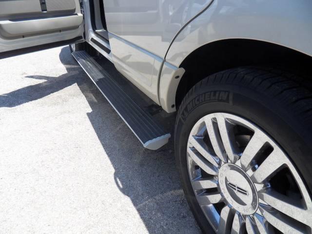 2007 Lincoln Navigator Coupe