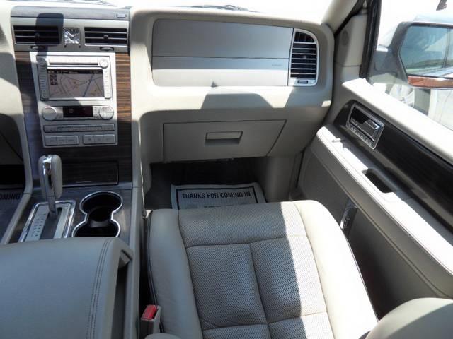 2007 Lincoln Navigator Coupe