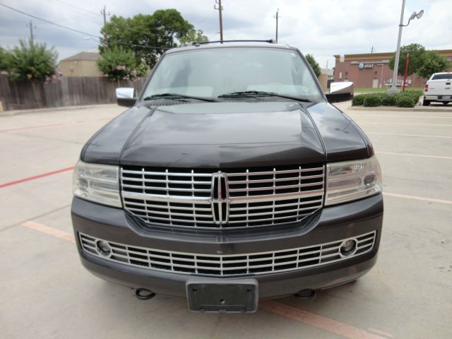 2007 Lincoln Navigator 2WD 4dr V6 SE SUV
